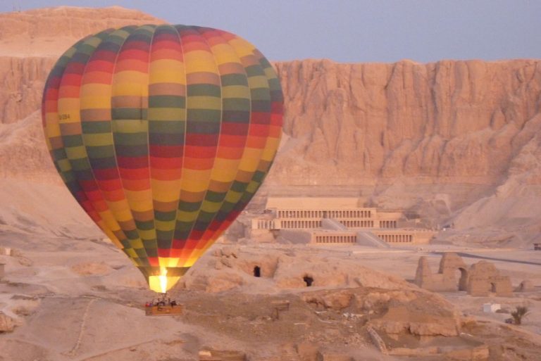 Pharaonengräber und Korallengärten