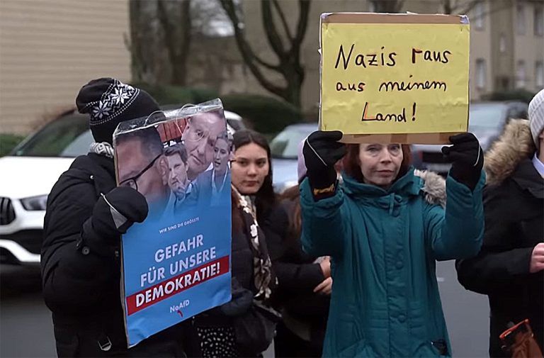 Politik: Befreiung aus der Schockstarre