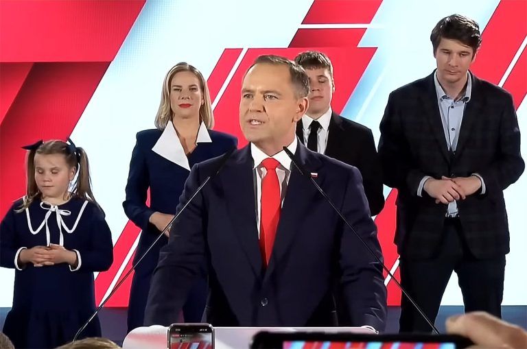 Politik: Der Gegenschlag