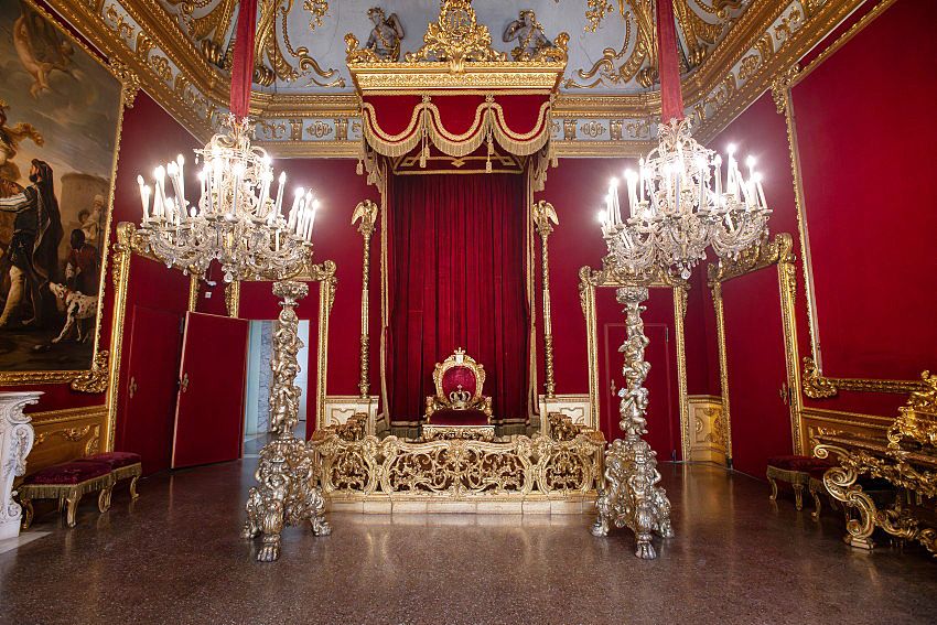 Palazzo Reale – Königspalast