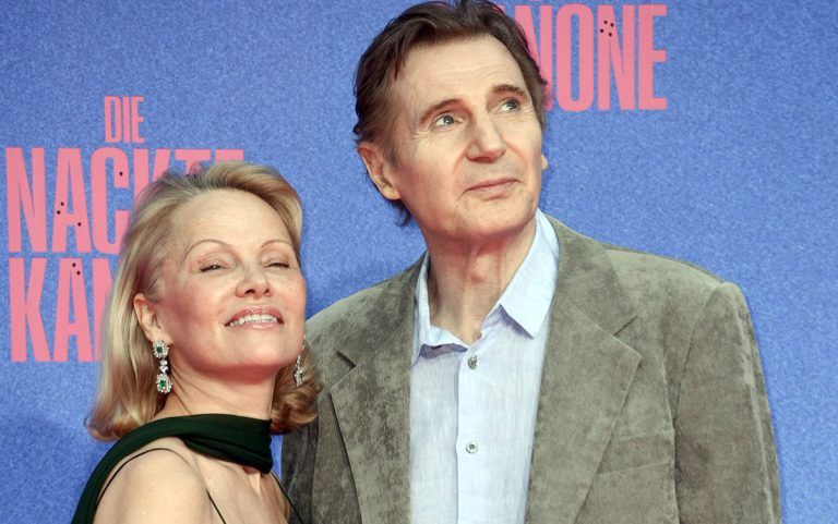 Pamela Anderson und Liam Neeson: Beziehungsrätsel