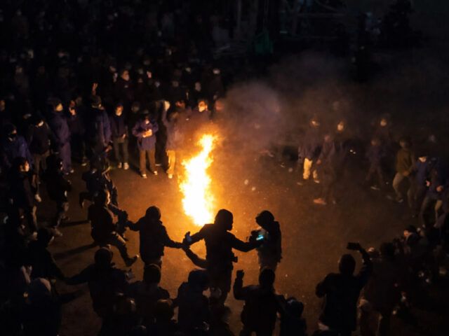 Politik: Fanal am Nachthimmel