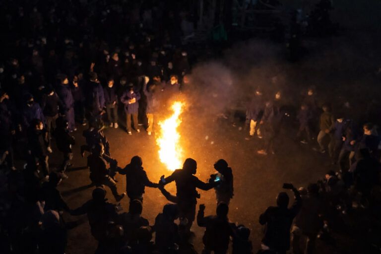 Politik: Fanal am Nachthimmel