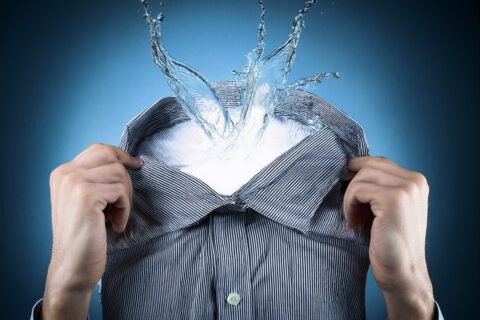 Deutsche Redwwendung: „Da platzt mir doch der Kragen“