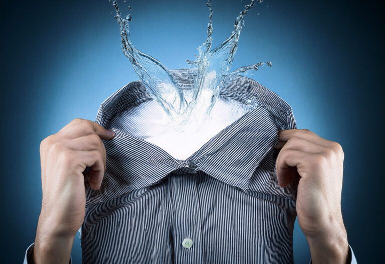 Deutsche Redwwendung: „Da platzt mir doch der Kragen“