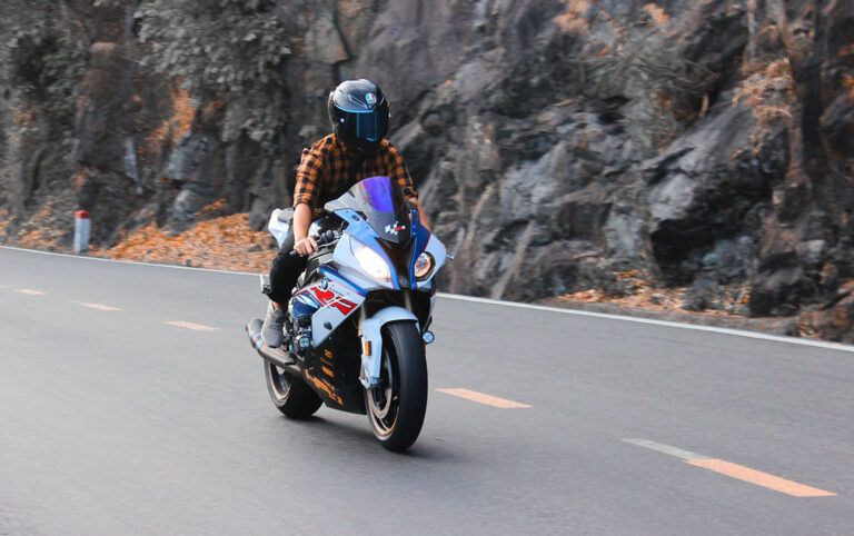 Kein Schadenersatz für Motorradfahrer