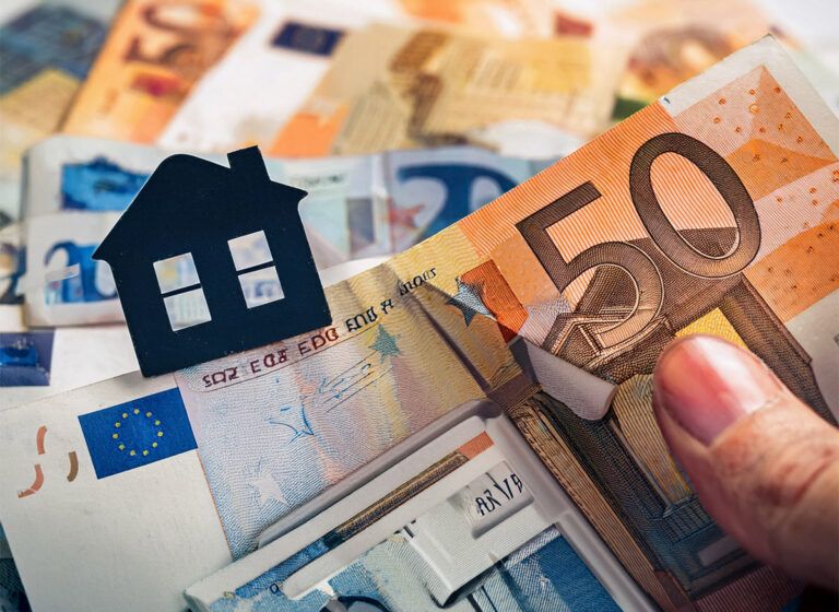 Gericht hebt Grund­steu­er­be­scheid auf