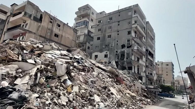 Politik: Doktrin Dauerkrieg