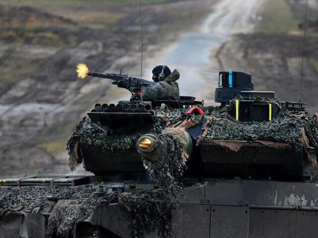 Politik: Mehr als Panzer und Raketen