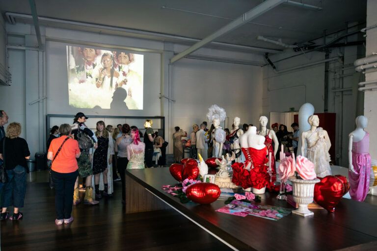 Pforzheim zeigt Design, das sogar Lady Gaga trägt Pforzheim zeigt Design, das sogar Lady Gaga trägt